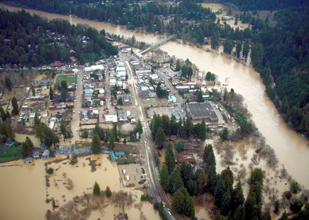 1986: Pacific storms and flooding